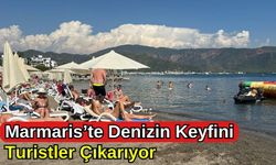 Marmaris'te Denizin Keyfini Turistler Çıkarıyor