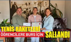 TENİS RAKETLERİ ÖĞRENCİLERE BURS İÇİN SALLANDI