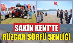 Sakin Kent’te rüzgar sörfü şenliği
