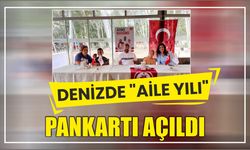 Denizde "Aile Yılı" pankartı açıldı
