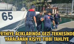 Fethiye açıklarında gezi teknesinde yaralanan kişiye tıbbi tahliye