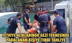 Fethiye açıklarında gezi teknesinde yaralanan kişiye tıbbi tahliye