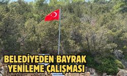BELEDİYEDEN BAYRAK YENİLEME ÇALIŞMASI