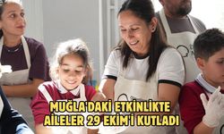 Muğla'daki etkinlikte aileler 29 Ekim'i kutladı