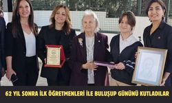 62 yıl sonra ilk öğretmenleri ile buluşup gününü kutladılar