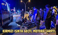 KIRMIZI IŞIKTA GEÇTİ, MOTORA ÇARPTI