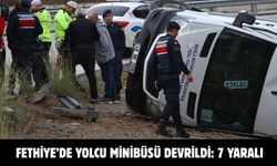 Fethiye’de yolcu minibüsü devrildi: 7 yaralı