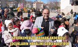 Seydikemer'de Başkan Akdenizli, çocukların hayalini gerçekleştirdi