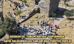 Bodrum'da "Turizm Haftası" kapsamında Antik Halikarnassos Surları'nda yürüyüş yapıldı
