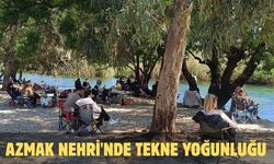 Azmak Nehri'nde tekne yoğunluğu