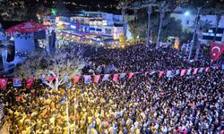 Bodrum'da kalabalık meydanlara sığmadı