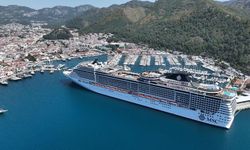 Marmaris'e "MSC Divina" kruvaziyeriyle 3 bin 700 turist geldi