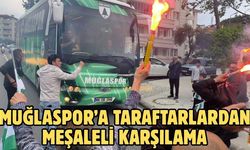 Muğlaspor’a taraftarlardan meşaleli karşılama