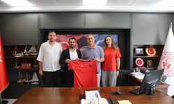 Menteşe Yıldızspor Kulüp yöneticileri Gençlik ve Spor İl Müdürü Açıkbaş'ı ziyaret etti