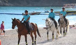 Atlı Jandarma Timleri, Ölüdeniz'de görev başında