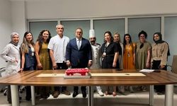 Muğla’da diyetisyenler günlerini pasta ile kutladı