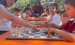 Muğla'da gönüllü gençlerden örnek farkındalık çalışması