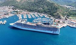 Marmaris'e "MSC Divina" kruvaziyeriyle 3 bin 931 turist geldi