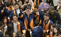 Edebiyat Fakültesi Mezunlarını Geleceğe Uğurladı