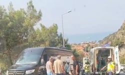 Ağabeyinin kullandığı araçtan kazada yola savrulan genç hayatını kaybetti