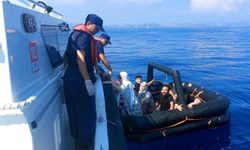 Yunan sahil güvenlik göçmenleri geri itti