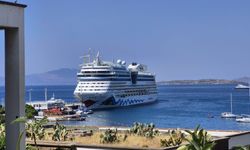 Bodrum'a 3 gemiyle 2 bin 761 turist geldi