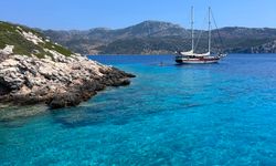 Turistlerin ilgi odağı Marmaris koyları