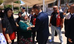 Muğla Valisi Akbıyık, şehit babasını son yolculuğuna uğurladı