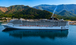 "MSC Divina" kruvaziyeri Marmaris'e 4 bin 239 turist getirdi