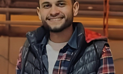 Polis Aracı ile Motosiklet Çarpıştı: 1 Ölü