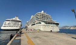 Bodrum'a iki kruvaziyerle 957 turist geldi