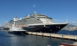 Bodrum'a "Oosterdam" kruvaziyeriyle 1952 turist geldi