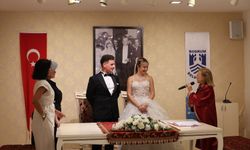 Turgutreis'te nikah hizmetlerine yoğun ilgi