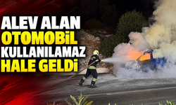 Alev alan otomobil kullanılamaz hale geldi