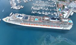 "MSC Divina" kruvaziyeri Marmaris'e 3 bin 749 turist getirdi