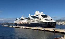 "Azamara Onward" kruvaziyeri Bodrum'a 664 turist getirdi
