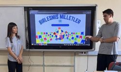 Datça'da Lise Öğrencileri "Birleşmiş Milletler Günü" etkinliği düzenledi