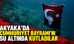 Akyaka’da Cumhuriyet Bayramı’nı su altında kutladılar