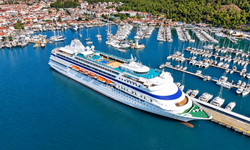 "Astoria Grande" kruvaziyeri Marmaris'e 447 turist getirdi
