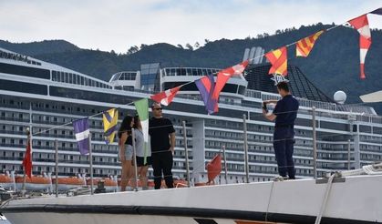 Muğla'da askeri gemiler ziyarete açıldı