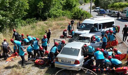 UMKE ekiplerinden kaza tatbikatı