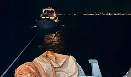 Fethiye açıklarında sürüklenen teknedeki 9 kişi kurtarıldı