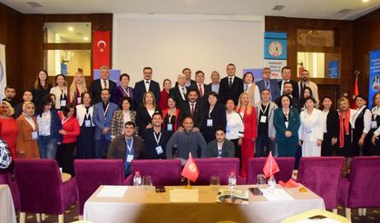 Marmaris’te gençliğin geleceği konuşuldu