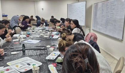 Muğla'da Türk Bayrağı'nı seramikte işlediler