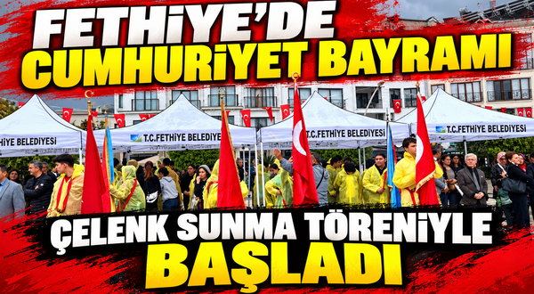 Fethiye'de Cumhuriyet Bayramı coşkusu çelenk sunma töreniyle başladı
