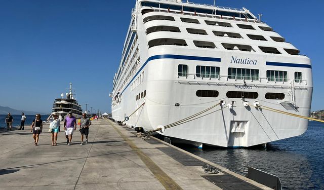 Bodrum'a "Nautica" isimli kruvaziyerle 646 yolcu geldi