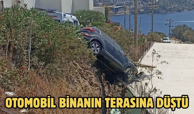 Otomobil Binanın Terasına Düştü