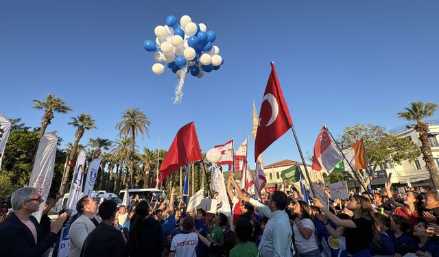 14. Bodrum Uluslararası Optimist Yarışları'nın kortej yürüyüşü yapıldı