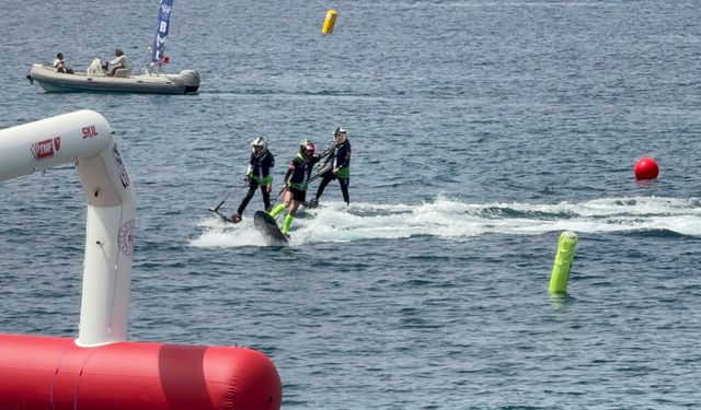 Bodrum’da su üstünde adrenalin fırtınası