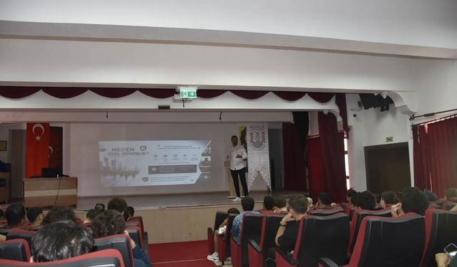 Köyceğiz’de üniversite öğrencileri sektör temsilcileriyle buluşuyor